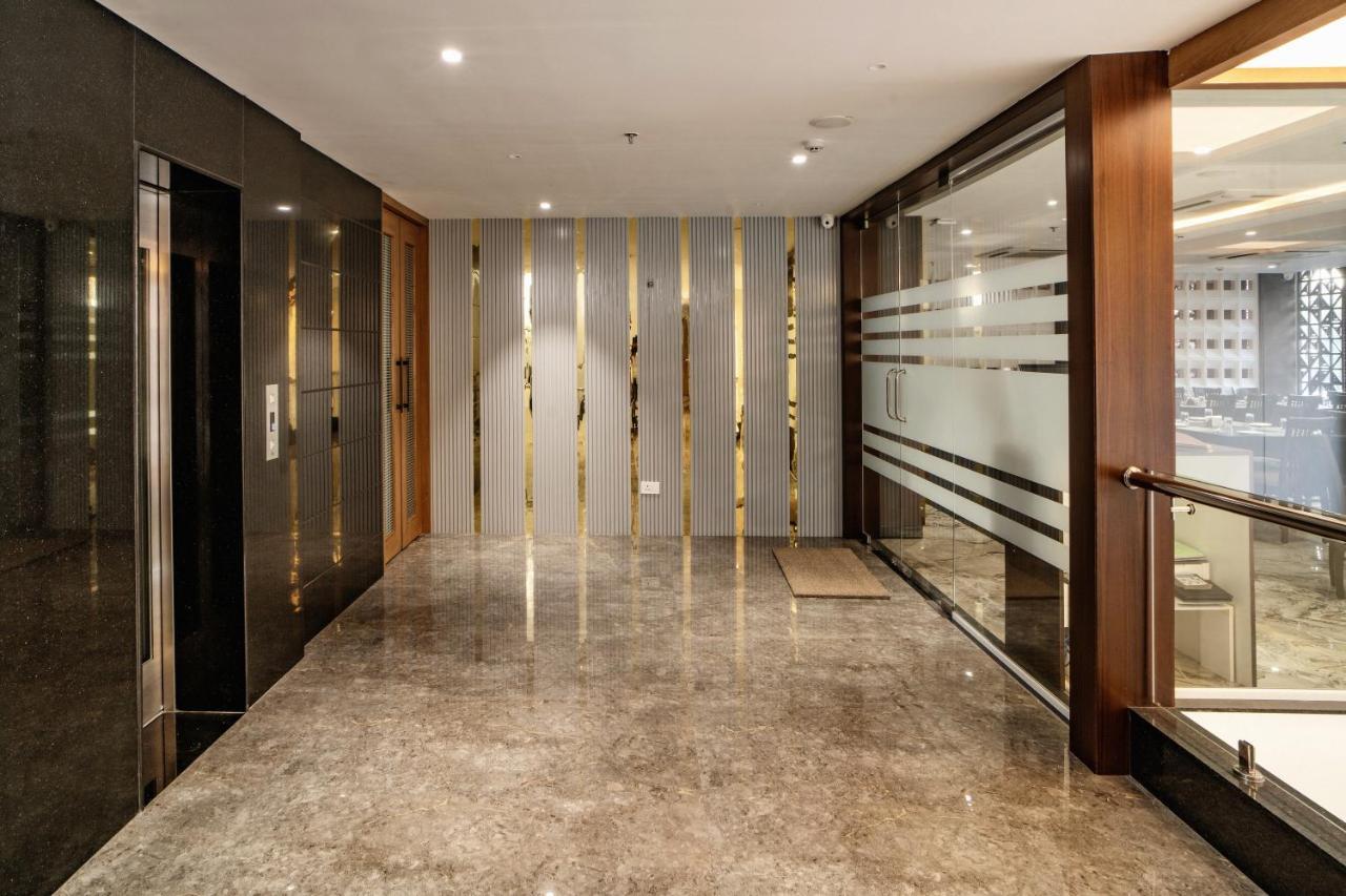 The Mangal View Residency - A Luxury Boutique Business Hotel Удайпур Екстериор снимка