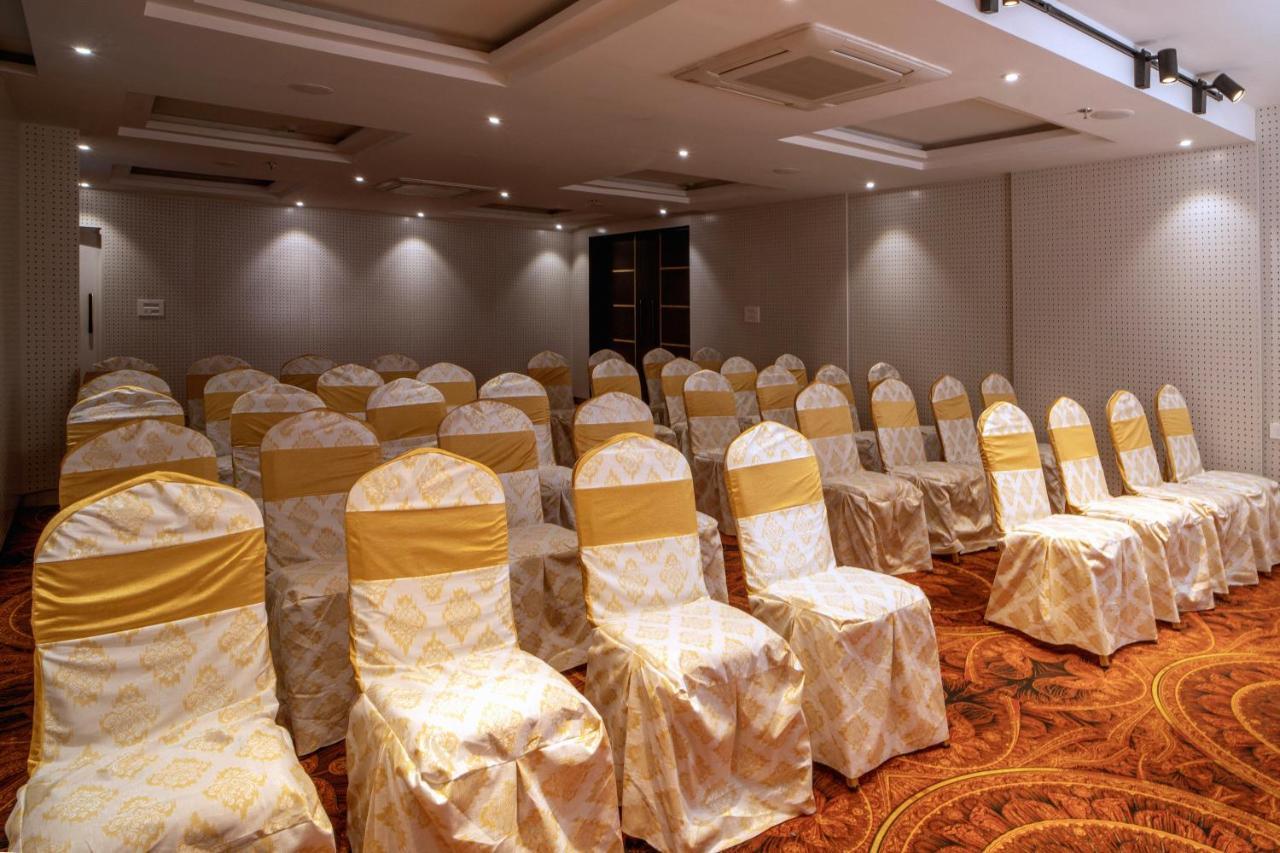 The Mangal View Residency - A Luxury Boutique Business Hotel Удайпур Екстериор снимка
