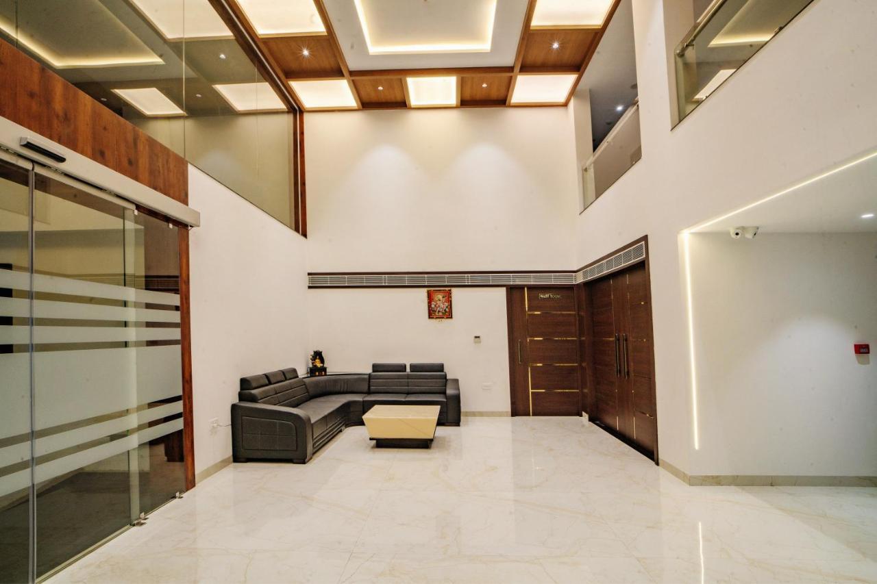 The Mangal View Residency - A Luxury Boutique Business Hotel Удайпур Екстериор снимка