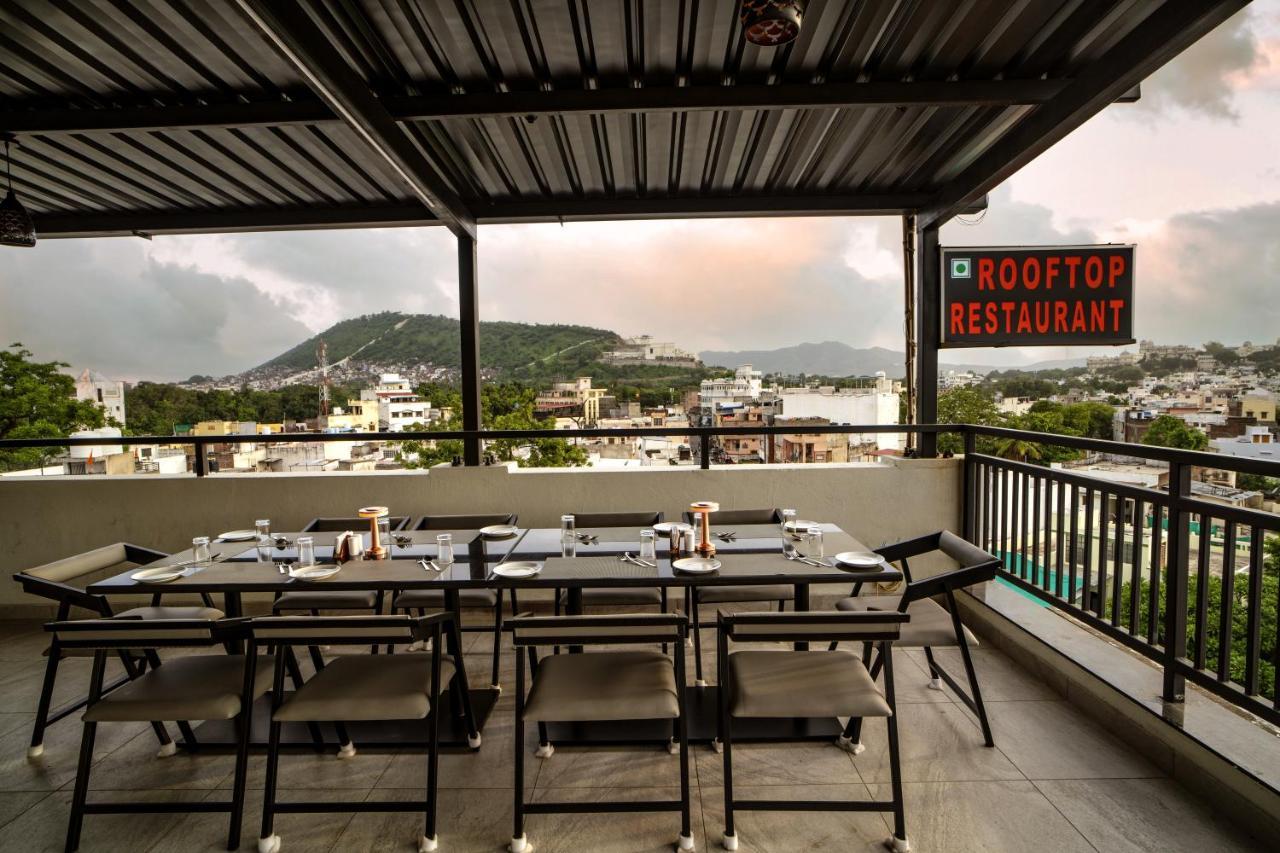 The Mangal View Residency - A Luxury Boutique Business Hotel Удайпур Екстериор снимка