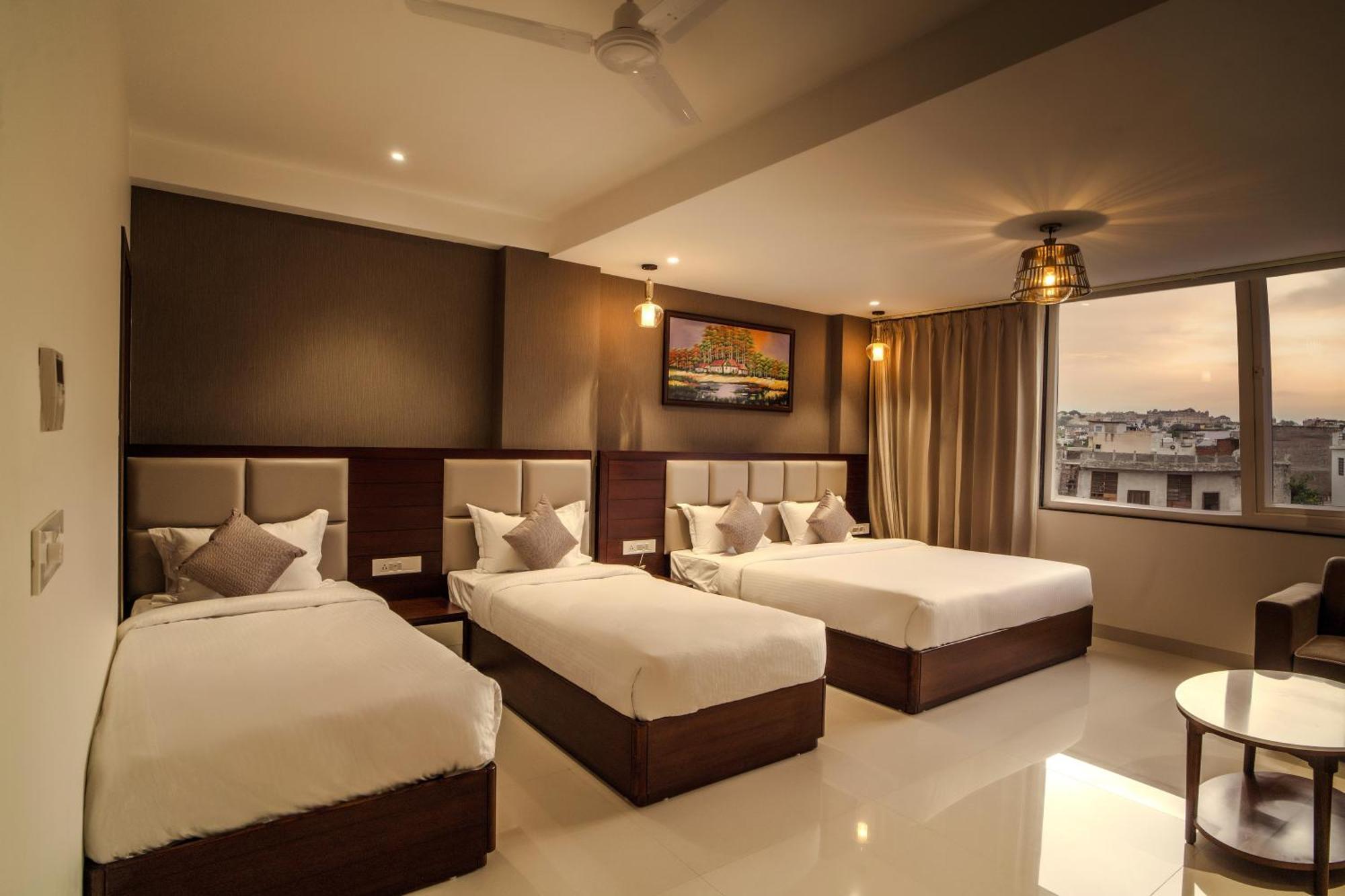 The Mangal View Residency - A Luxury Boutique Business Hotel Удайпур Екстериор снимка